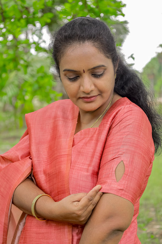 Women's Coral Peach Straight Kurta with Zigzag Printed Dupatta Set