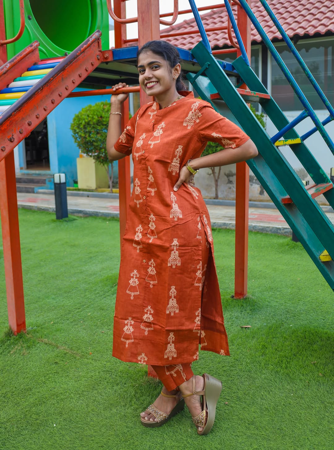 WOMEN'S ETHNIC WARLI PRINT CO_ORD SET IN RUST ORANGE