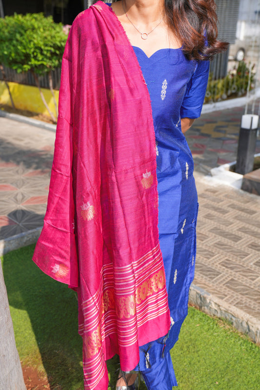 ELEGANT WOMEN'S ETHNIC THREE-PIECE SET WITH JACQUARD CONTRAST DUPATTA