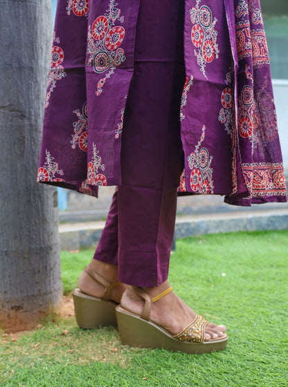 ETHNIC ELEGANCE PRINTED CO-ORD SET - PURPLE